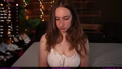 Snapshot of hotfrecklesgirl chatting on June 19, 2026, 12:09 pm hotfrecklesgirl online show from June 19, 2026, 12:09 pm