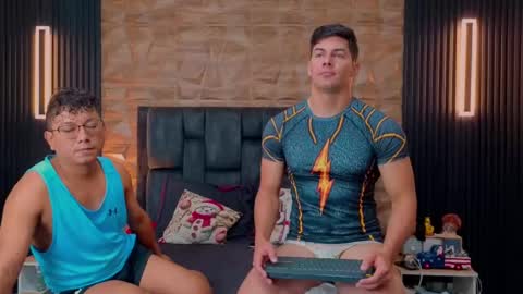 Snapshot of hotfuckers4uu chatting on November 19, 2025, 3:23 pm felipe marcello online show from November 19, 2025, 3:23 pm