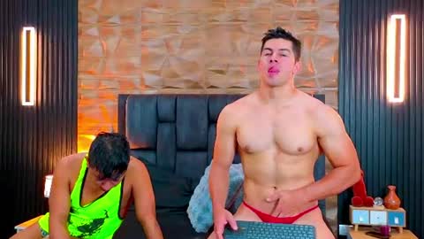 Snapshot of hotfuckers4uu chatting on July 7, 2026, 3:05 pm felipe marcello online show from July 7, 2026, 3:05 pm