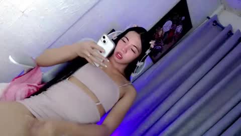 Snapshot of hotfucking_queen1111 chatting on March 4, 2026, 8:42 am hotfucking_queen1111 online show from March 4, 2026, 8:42 am