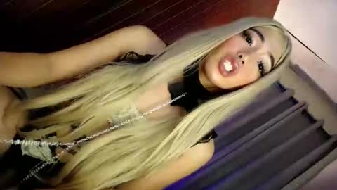 Snapshot of hotfucking_queen1111 chatting on May 31, 2026, 9:16 am hotfucking_queen1111 online show from May 31, 2026, 9:16 am