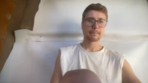 Snapshot of hotgentleman_3003 chatting on June 19, 2026, 7:12 am William online show from June 19, 2026, 7:12 am