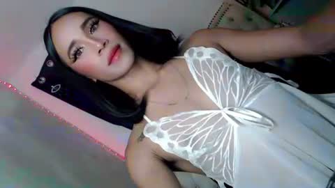 Snapshot of hotgirl_krisxx chatting on October 25, 2025, 6:46 pm hotgirl_krisxx online show from October 25, 2025, 6:46 pm