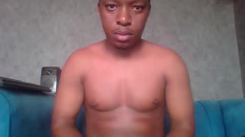 Snapshot of hotguyy001 chatting on February 14, 2025, 7:07 am hotguyy001 online show from February 14, 2025, 7:07 am