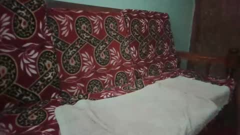 Snapshot of hotguyy001 chatting on November 25, 2025, 11:21 am hotguyy001 online show from November 25, 2025, 11:21 am