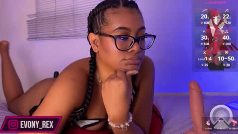 Snapshot of hotharmonies chatting on March 3, 2025, 10:52 pm Rosetta and Allen online show from March 3, 2025, 10:52 pm