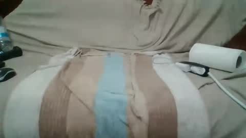 Snapshot of hothot1505 chatting on October 18, 2025, 12:02 am hothot1505 online show from October 18, 2025, 12:02 am