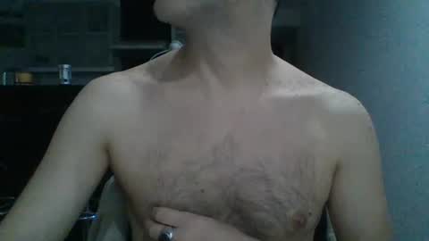 Snapshot of hotitan chatting on July 4, 2026, 3:35 am hottitan twitter Marianoshcam online show from July 4, 2026, 3:35 am