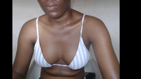 Snapshot of hotjessie0 chatting on October 27, 2025, 5:22 am hotjessie0 online show from October 27, 2025, 5:22 am