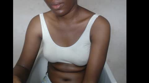 Snapshot of hotjessie0 chatting on October 31, 2025, 6:47 am hotjessie0 online show from October 31, 2025, 6:47 am