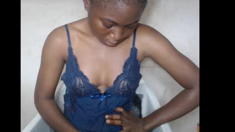 Snapshot of hotjessie0 chatting on November 4, 2025, 5:28 am hotjessie0 online show from November 4, 2025, 5:28 am