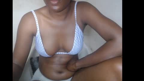 Snapshot of hotjessie0 chatting on November 13, 2025, 6:23 am hotjessie0 online show from November 13, 2025, 6:23 am