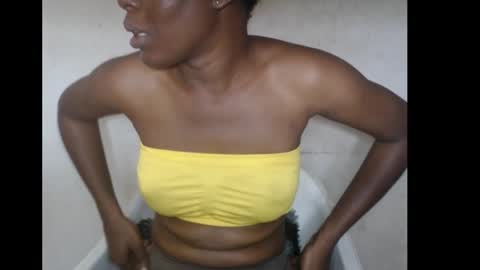 Snapshot of hotjessie0 chatting on November 17, 2025, 7:25 am hotjessie0 online show from November 17, 2025, 7:25 am