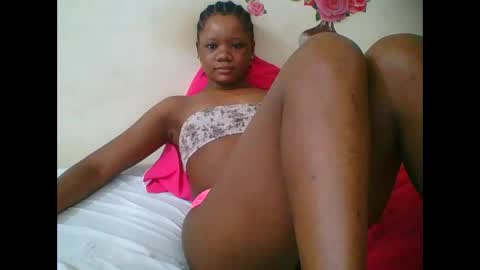 Snapshot of hotjeylee chatting on November 3, 2025, 11:22 am LOYCE online show from November 3, 2025, 11:22 am