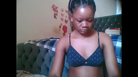 Snapshot of hotjeylee chatting on November 8, 2025, 9:53 am LOYCE online show from November 8, 2025, 9:53 am