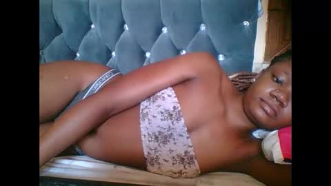 Snapshot of hotjeylee chatting on November 10, 2025, 8:02 am LOYCE online show from November 10, 2025, 8:02 am