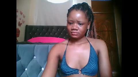 Snapshot of hotjeylee chatting on November 11, 2025, 12:38 pm LOYCE online show from November 11, 2025, 12:38 pm