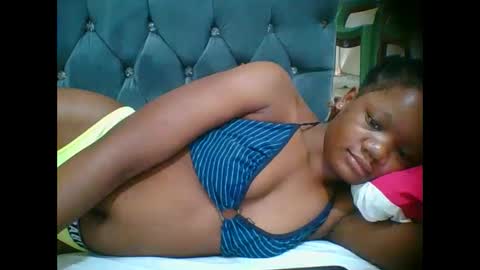 Snapshot of hotjeylee chatting on November 14, 2025, 10:36 am LOYCE online show from November 14, 2025, 10:36 am