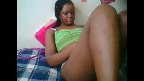 Snapshot of hotjeylee chatting on November 30, 2025, 12:36 am LOYCE online show from November 30, 2025, 12:36 am