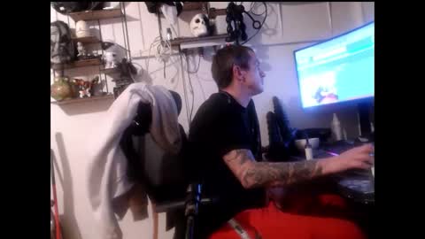 Snapshot of hotkinkytat chatting on January 13, 2025, 1:56 am hotkinkytat online show from January 13, 2025, 1:56 am