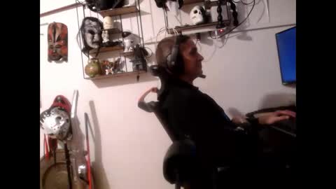 Snapshot of hotkinkytat chatting on February 6, 2025, 12:33 am hotkinkytat online show from February 6, 2025, 12:33 am