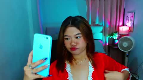 Layla online show from March 1, 2025, 8:23 am