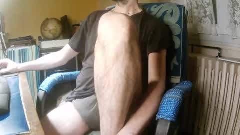 hotleopold online show from April 13, 2026, 8:58 pm