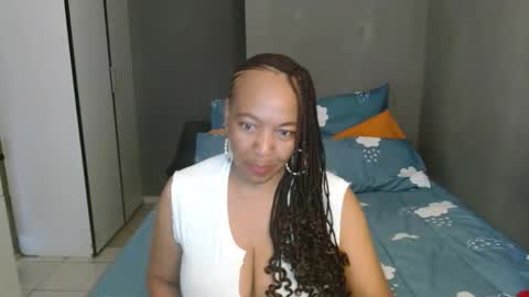 hotlilya online show from June 10, 2026, 7:40 am