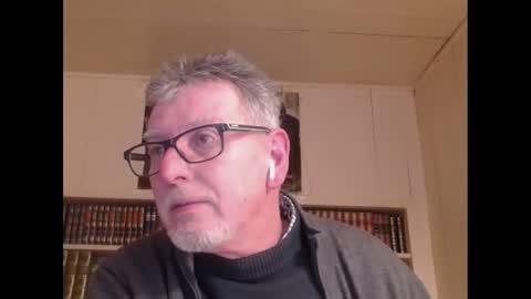 Snapshot of hotlux_54 chatting on January 1, 2025, 9:52 pm hotlux_54 online show from January 1, 2025, 9:52 pm