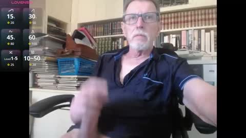 Snapshot of hotlux_54 chatting on July 3, 2026, 10:43 am hotlux_54 online show from July 3, 2026, 10:43 am