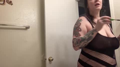 Snapshot of hotmama6666 chatting on February 18, 2025, 11:41 pm Annabelle online show from February 18, 2025, 11:41 pm