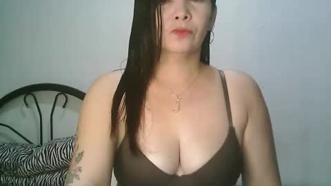 hotmamajen4u online show from January 13, 2026, 8:41 am