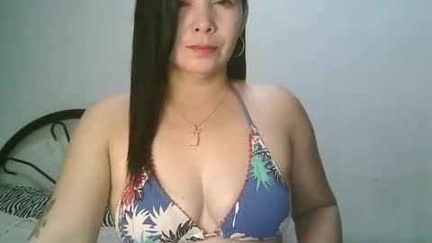 hotmamajen4u online show from February 12, 2026, 11:11 pm
