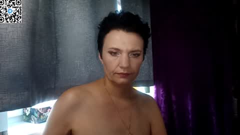 hotmamaqueen234 online show from June 24, 2026, 12:04 pm