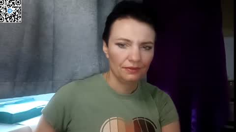 hotmamaqueen234 online show from July 10, 2026, 11:46 am