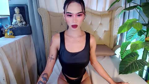 hotmidusatransontop online show from February 18, 2026, 5:36 am