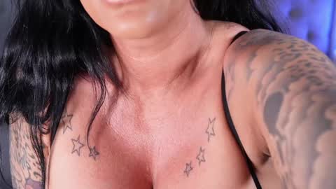 Snapshot of hotmilfbitch chatting on September 8, 2025, 7:46 pm hotmilfbitch online show from September 8, 2025, 7:46 pm