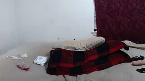 hotmodel1984 online show from October 25, 2025, 10:26 pm