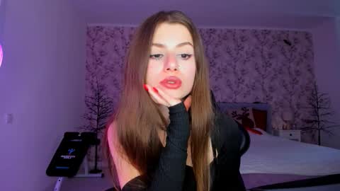 Snapshot of hotmolly_ chatting on February 11, 2026, 2:11 pm hotmolly_ online show from February 11, 2026, 2:11 pm