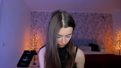 Snapshot of hotmolly_ chatting on May 17, 2026, 6:48 pm hotmolly_ online show from May 17, 2026, 6:48 pm