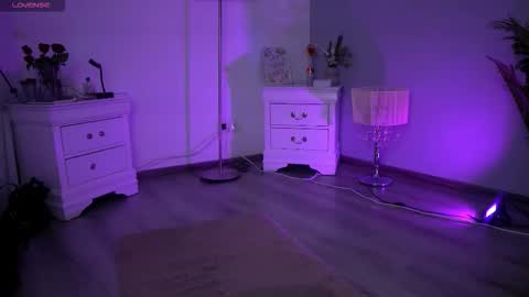 Molly online show from November 22, 2025, 6:34 am