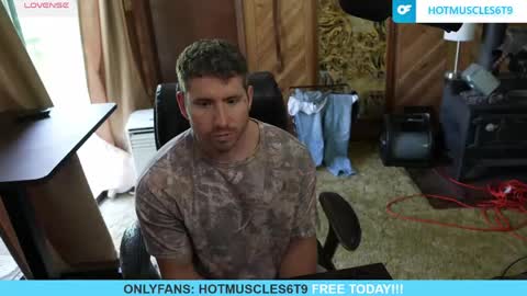 Snapshot of hotmuscles6t9 chatting on May 1, 2026, 7:40 pm hotmuscles6t9 online show from May 1, 2026, 7:40 pm