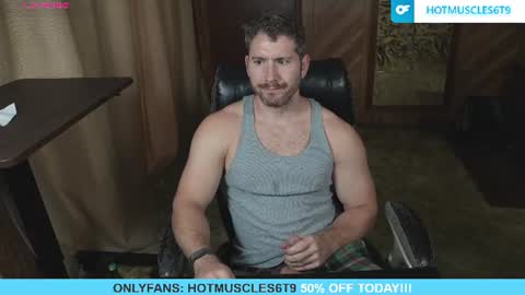 hotmuscles6t9 online show from July 6, 2026, 11:07 pm