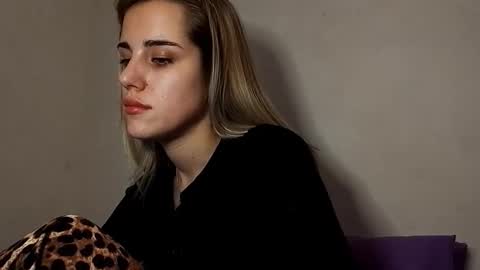 Snapshot of hotmusex chatting on November 19, 2025, 2:39 pm hotmusex online show from November 19, 2025, 2:39 pm