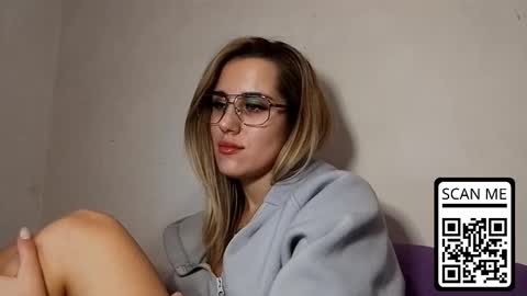 Snapshot of hotmusex chatting on December 4, 2025, 2:04 pm hotmusex online show from December 4, 2025, 2:04 pm