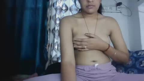 Snapshot of hotnsweetindian chatting on April 12, 2026, 2:05 am lola online show from April 12, 2026, 2:05 am