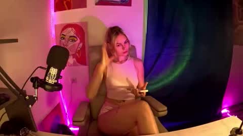 hotprincess2hot online show from December 20, 2025, 10:55 am