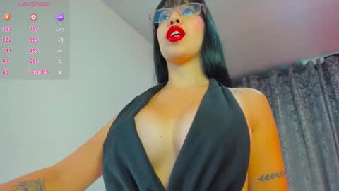 hotsecretary2 online show from January 14, 2026, 11:49 am