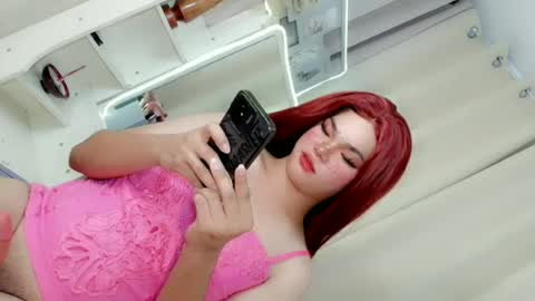hotsiren101 online show from June 16, 2026, 1:03 pm