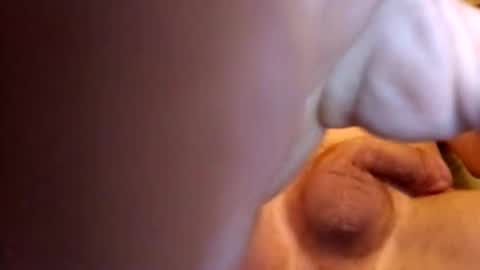 hotslim99 online show from April 19, 2026, 3:28 am